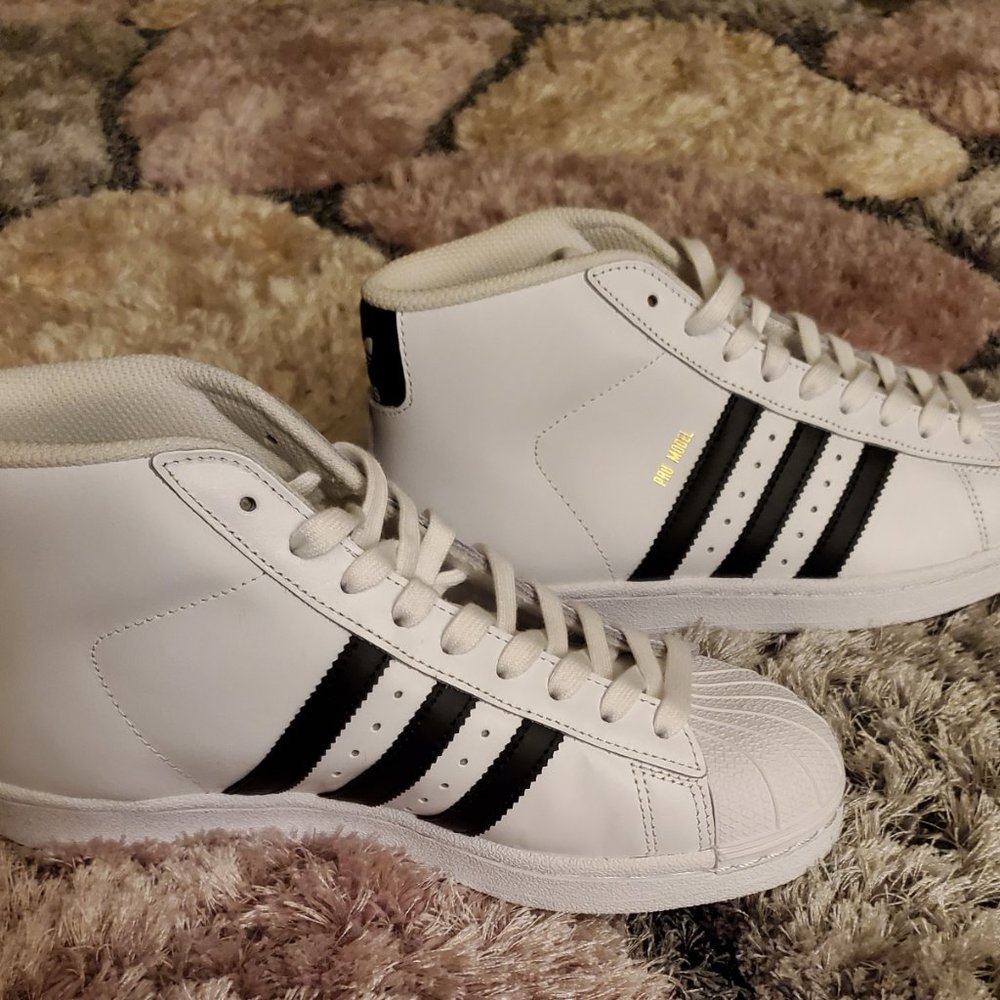 Adidas Pro Model - Picture 2 of 3
